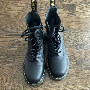 Dr.Martens combat boots